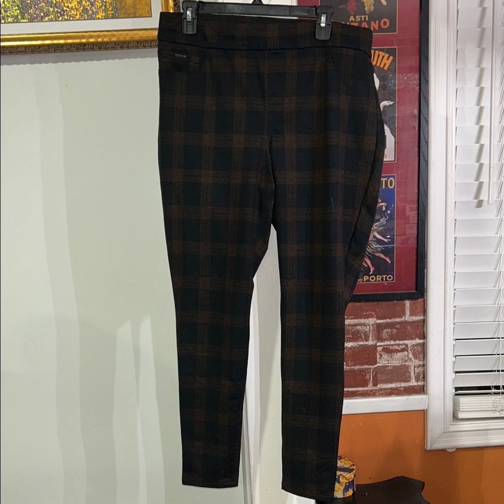 Express  Women Brown and Black Plaid Dress Pants